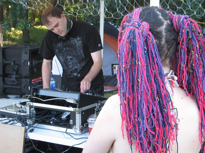 Brian spinning while Sarah watches