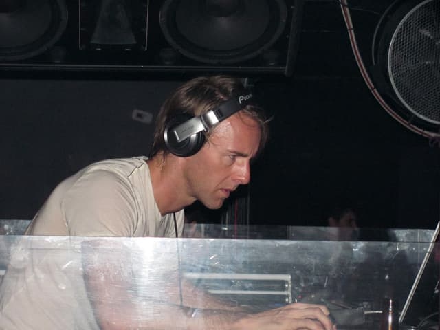 Richie Hawtin at Beta Nightclub (2011)